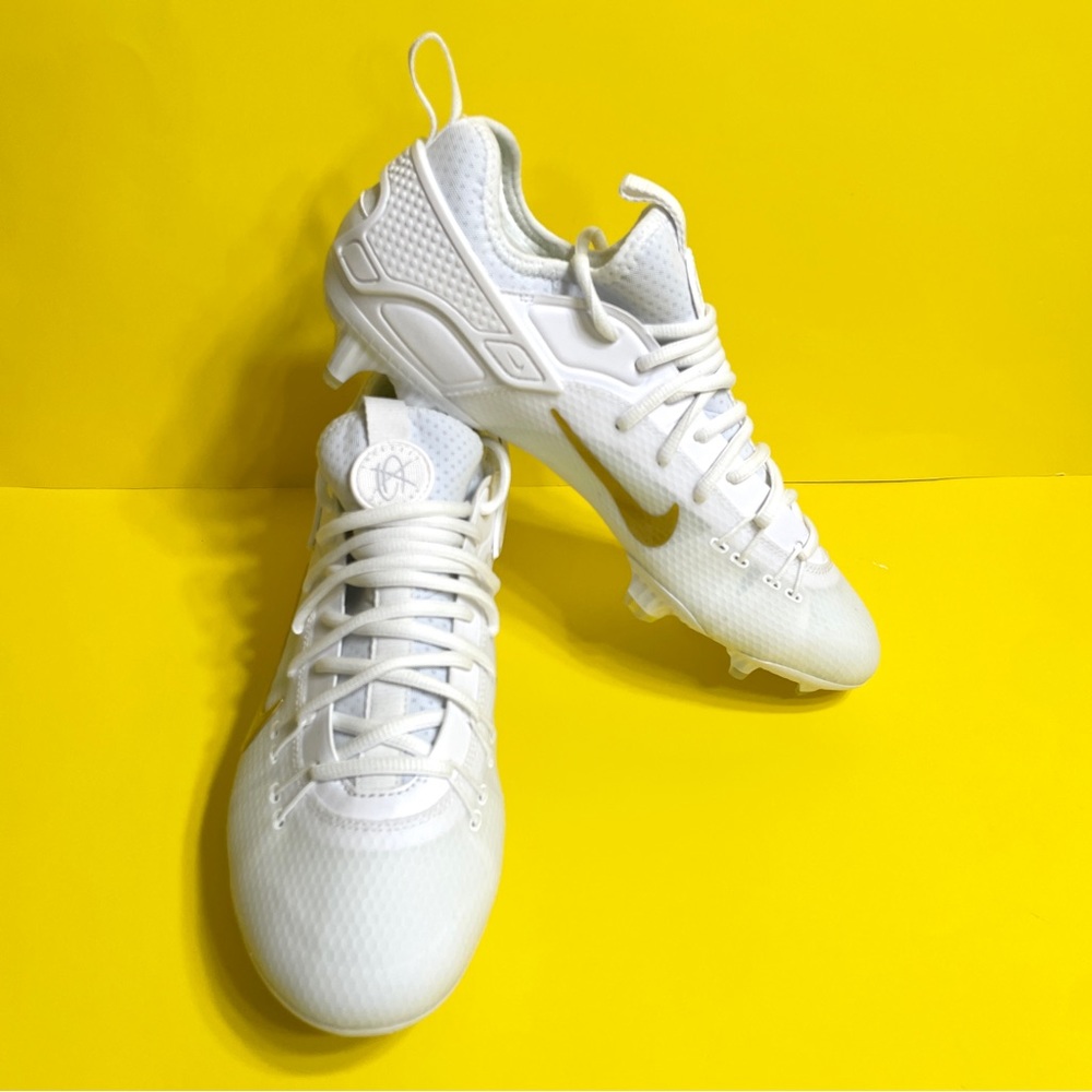 Nike Huarache 9 Elite Low LAX FG Cleats Size 10 White Metallic Gold FB1296-100
